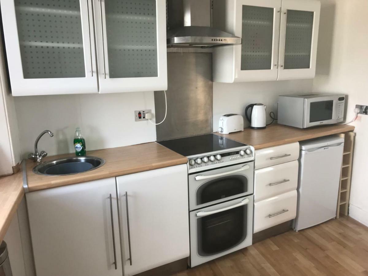 Tron Place Apartment Largs